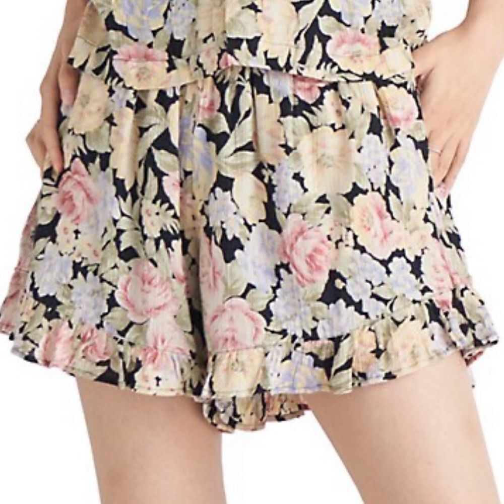 American eagle floral‎ printed ruffle shorts